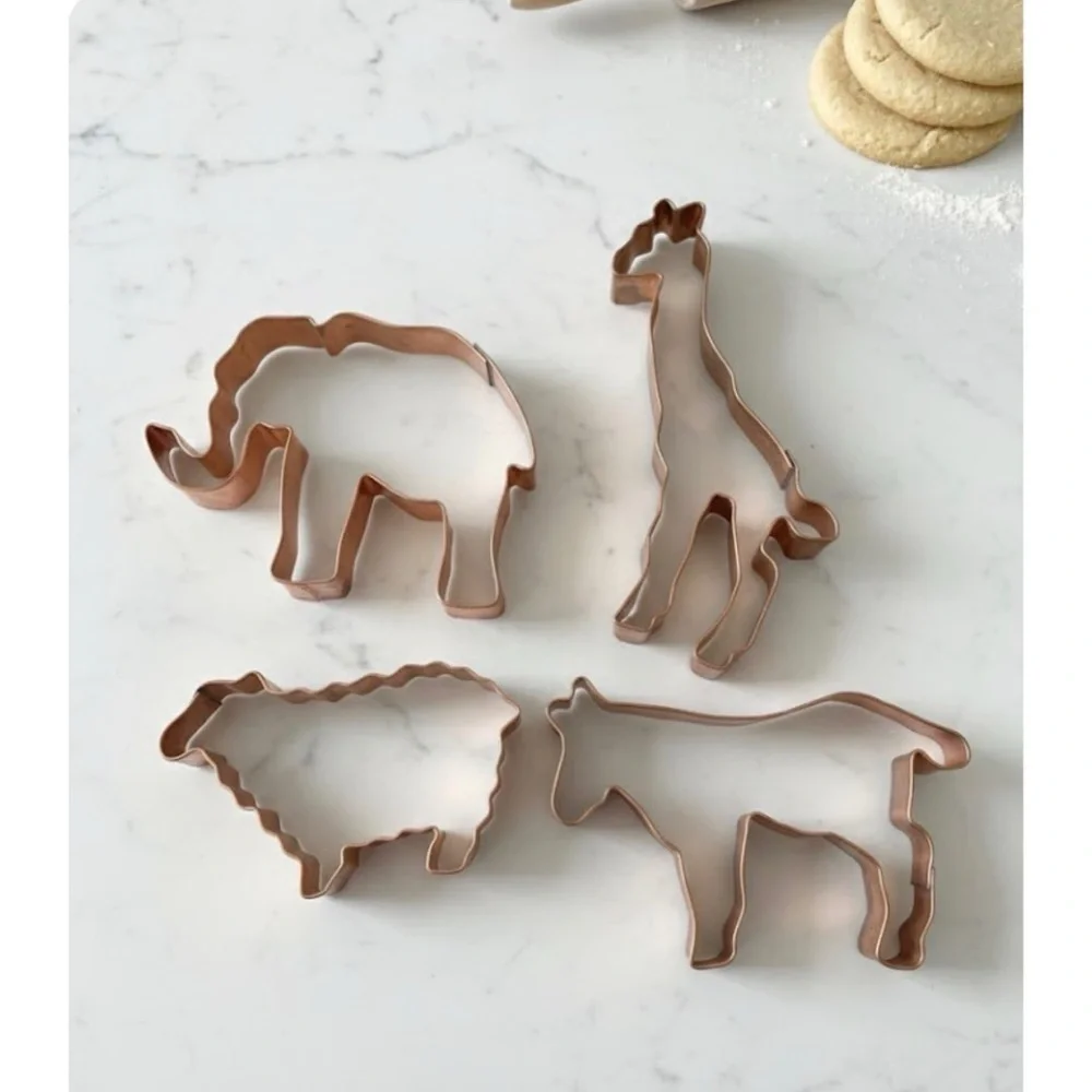 Rare Mail By Martha Stewart Vintage 4 Animal Shape Copper Stamped Cookie Cutters